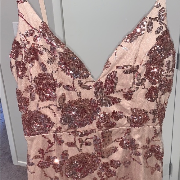 Floral sequined gown - Picture 3 of 3
